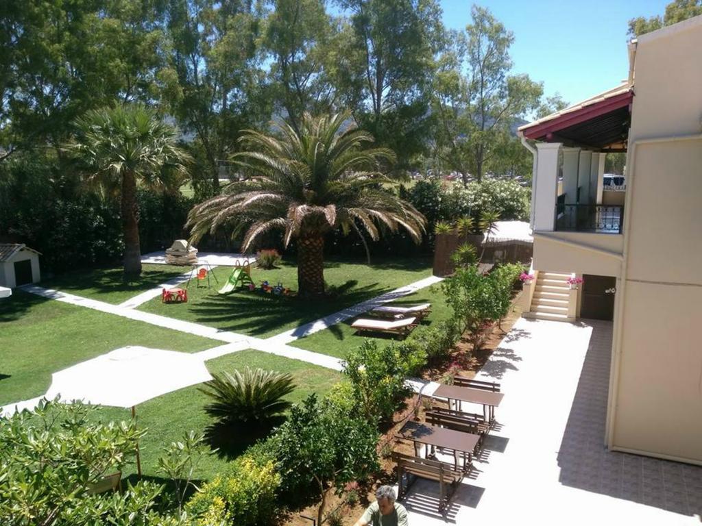 Marini Apartments Moraitika Exterior photo